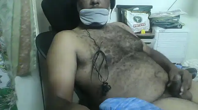 Snapshot of awesomeroc123 chatting on 02/28/25, 05:37 awesomeroc123 online show from 02/28/25, 05:37