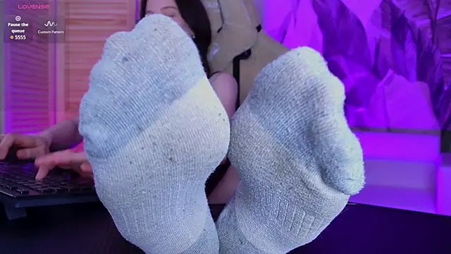 MilaStoyne online show from 04/18/26, 08:27