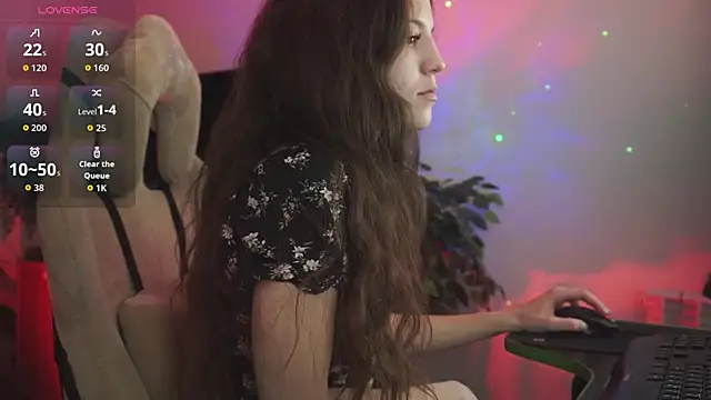 MilaStoyne online show from 10/22/25, 06:13