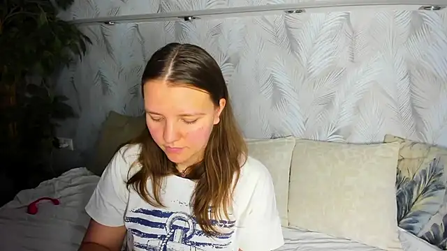 Snapshot of Jenny_Jimmy chatting on 06/06/26, 09:25 Jenny Jimmy online show from 06/06/26, 09:25