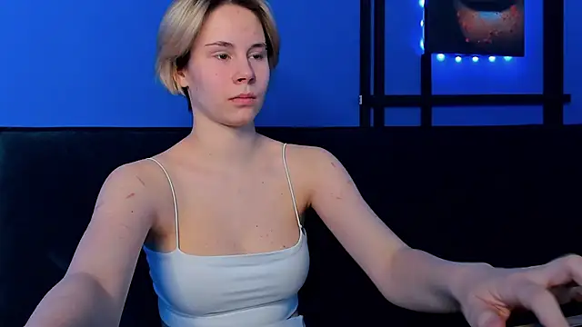 Snapshot of BettyCarter07 chatting on 02/18/25, 09:21 BettyCarter07 online show from 02/18/25, 09:21