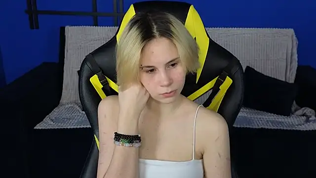 Snapshot of BettyCarter07 chatting on 02/26/25, 09:12 BettyCarter07 online show from 02/26/25, 09:12