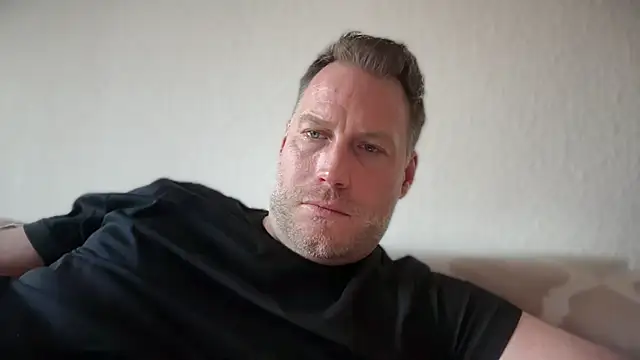 Christian87xxx online show from 03/19/26, 04:29