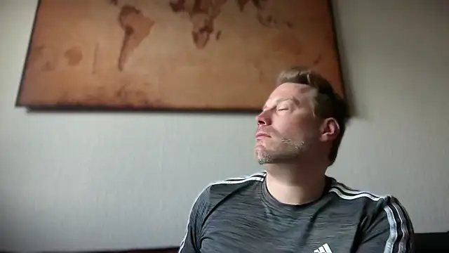 Christian87xxx online show from 05/18/26, 04:29