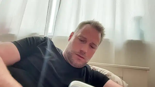 Christian87xxx online show from 02/06/26, 12:01