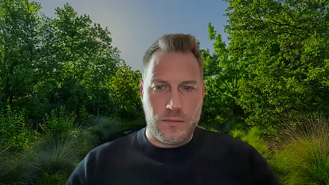 Snapshot of Christian87xxx chatting on 02/18/25, 03:52 Christian87xxx online show from 02/18/25, 03:52