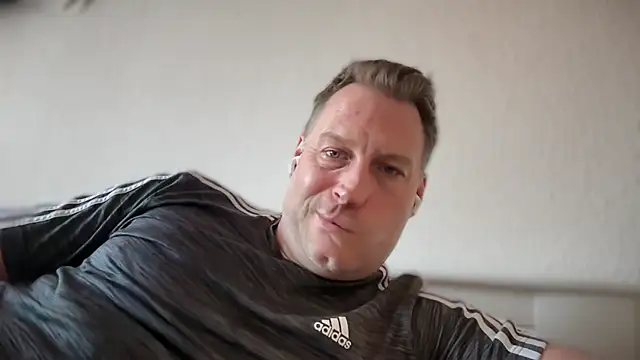 Christian87xxx online show from 03/22/26, 04:19