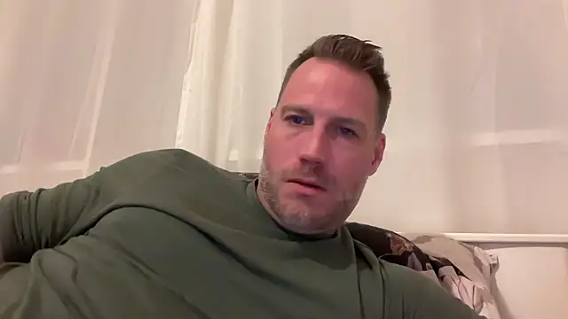 Christian87xxx online show from 11/12/25, 08:45