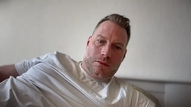 Christian87xxx online show from 04/03/26, 06:20