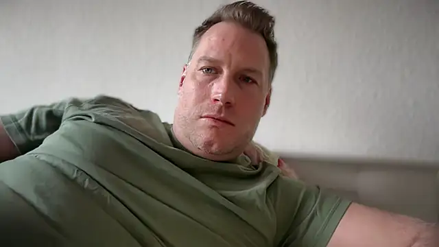 Christian87xxx online show from 03/23/26, 04:51