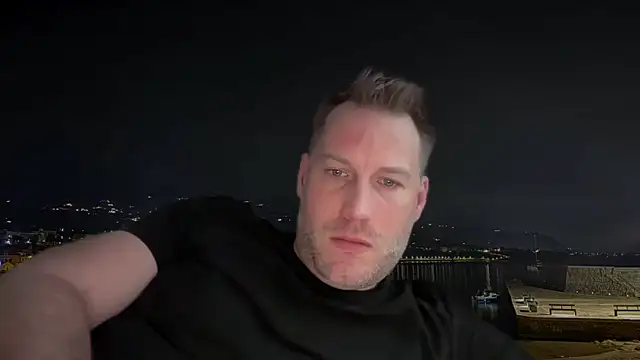 Snapshot of Christian87xxx chatting on 02/09/25, 01:03 Christian87xxx online show from 02/09/25, 01:03