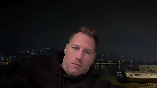 Snapshot of Christian87xxx chatting on 02/07/25, 06:24 Christian87xxx online show from 02/07/25, 06:24