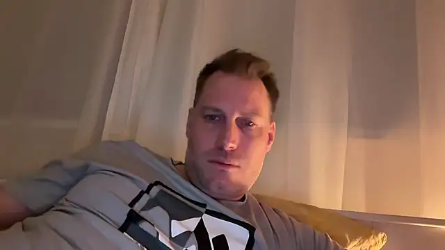 Christian87xxx online show from 12/13/25, 11:44