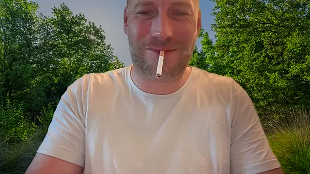 Snapshot of Christian87xxx chatting on 09/23/25, 05:36 Christian87xxx online show from 09/23/25, 05:36