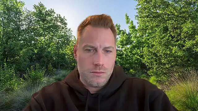 Snapshot of Christian87xxx chatting on 01/29/25, 10:05 Christian87xxx online show from 01/29/25, 10:05