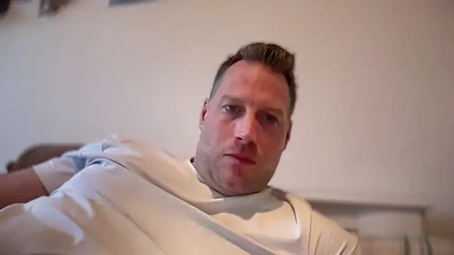 Christian87xxx online show from 04/14/26, 05:18