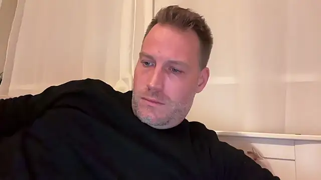 Christian87xxx online show from 11/17/25, 05:28
