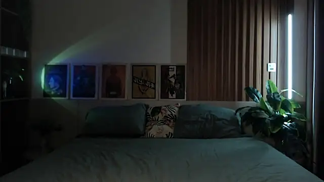 William Henry  online show from 04/11/26, 02:43