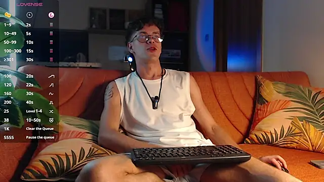 William Henry  online show from 04/25/26, 01:36