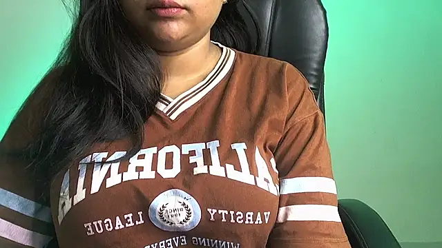 Snapshot of Kannu- chatting on 09/20/25, 04:39 Kannu- online show from 09/20/25, 04:39