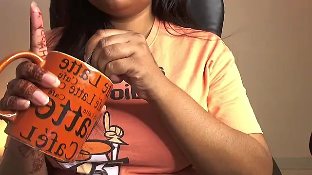 Snapshot of Kannu- chatting on 10/11/25, 04:57 Kannu- online show from 10/11/25, 04:57