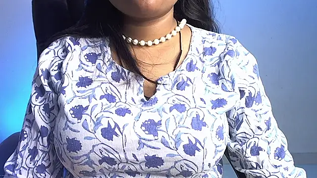 Snapshot of Kannu- chatting on 10/17/25, 05:55 Kannu- online show from 10/17/25, 05:55