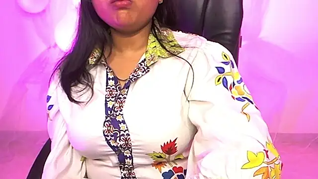 Snapshot of Kannu- chatting on 03/10/25, 08:06 Kannu- online show from 03/10/25, 08:06