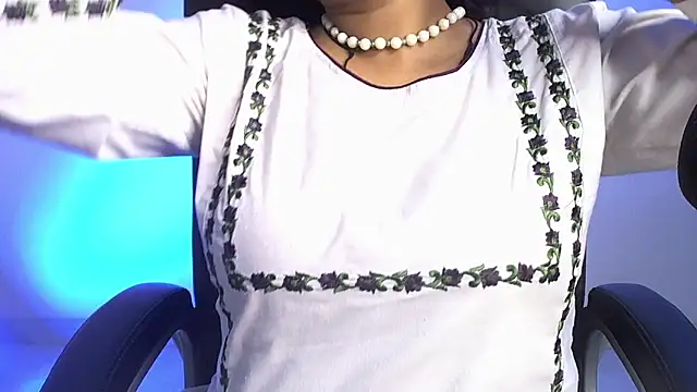 Snapshot of Kannu- chatting on 10/02/25, 04:49 Kannu- online show from 10/02/25, 04:49