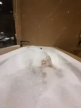 ahwei716 online show from 02/01/25, 11:10