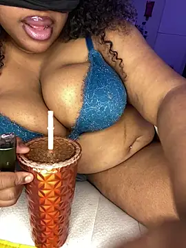 DaniJohnson online show from 02/20/25, 11:32