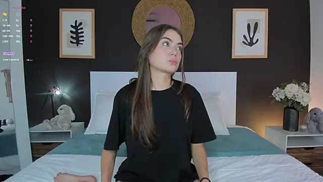 AlannaRussell  online show from 03/25/26, 08:08