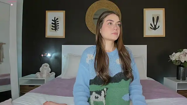 AlannaRussell  online show from 02/04/26, 08:04