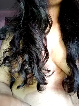 Snapshot of lustycham chatting on 03/04/25, 11:29 lustycham online show from 03/04/25, 11:29