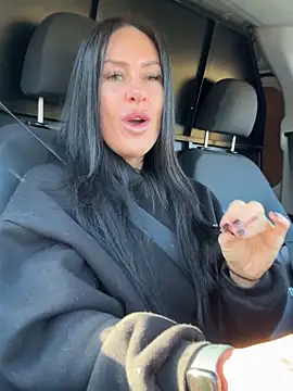 Snapshot of goddess-harper chatting on 11/02/25, 09:47 goddess-harper online show from 11/02/25, 09:47