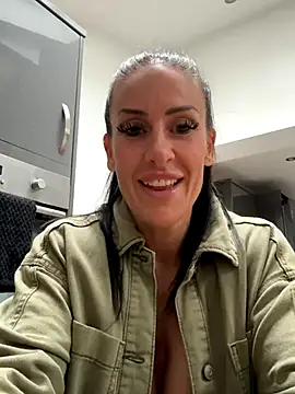 Snapshot of goddess-harper chatting on 11/07/25, 12:21 goddess-harper online show from 11/07/25, 12:21