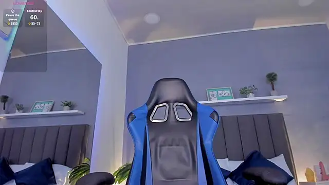 alessia leroy online show from 02/07/26, 07:33