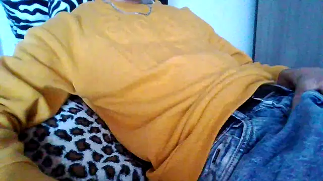 Snapshot of tommyboyteen chatting on 03/04/25, 04:30 tommyboyteen online show from 03/04/25, 04:30