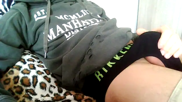 Snapshot of tommyboyteen chatting on 03/14/25, 09:35 tommyboyteen online show from 03/14/25, 09:35