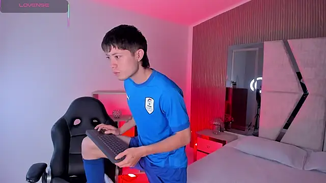 marcuscollins1  online show from 01/14/26, 12:53