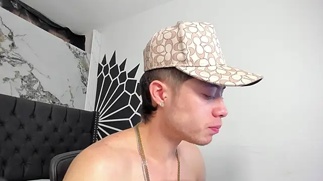 marcuscollins1  online show from 03/25/26, 12:37