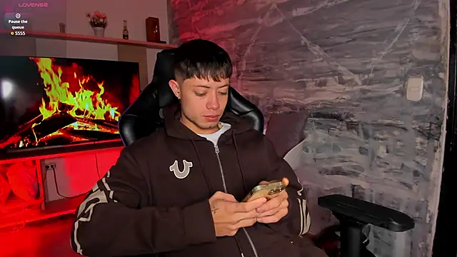 marcuscollins1  online show from 02/14/26, 12:27