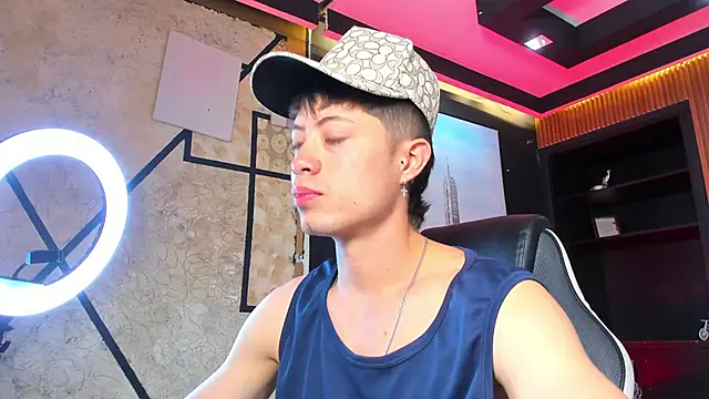 marcuscollins1  online show from 12/01/25, 01:34