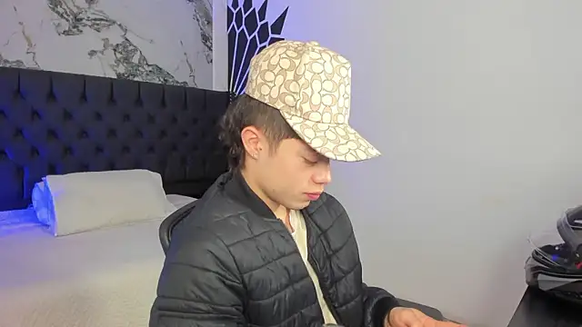 marcuscollins1  online show from 03/06/26, 12:55