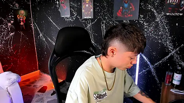 marcuscollins1  online show from 03/03/25, 02:39