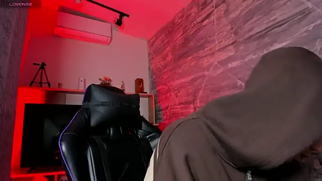 marcuscollins1  online show from 02/17/26, 01:08