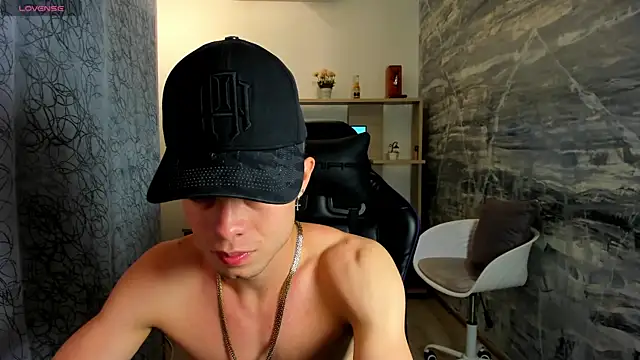 marcuscollins1  online show from 02/12/26, 12:38