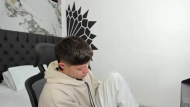 marcuscollins1  online show from 03/15/26, 12:12