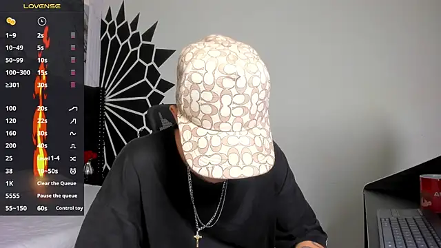 marcuscollins1  online show from 04/13/26, 02:32