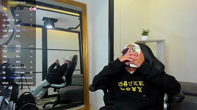 marcuscollins1  online show from 11/13/25, 03:27