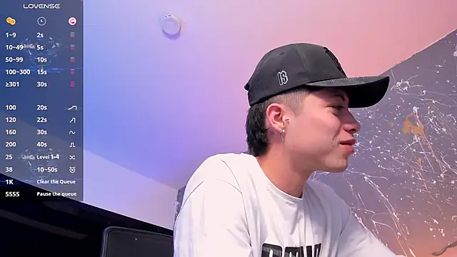 marcuscollins1  online show from 10/22/25, 02:49